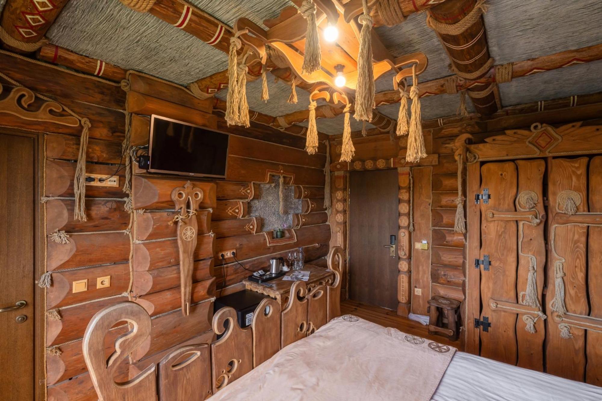 Stara Pravda Hotel - History バコヴェル エクステリア 写真